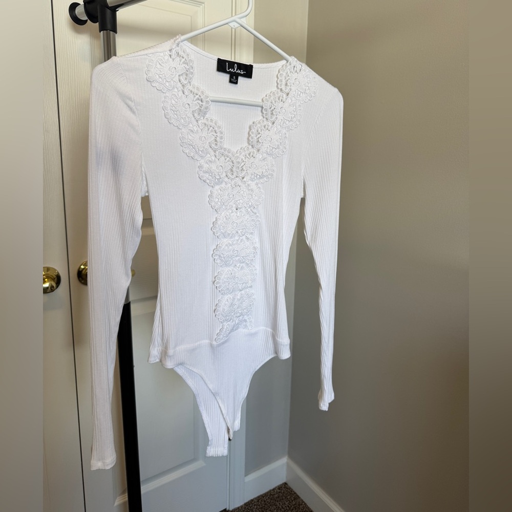 Lulu's White Lace Detail Women's Bodysuit